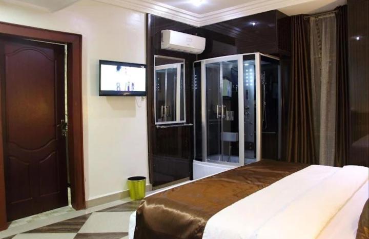 E-Suites Hotel, Αμπούζα Εξωτερικό φωτογραφία