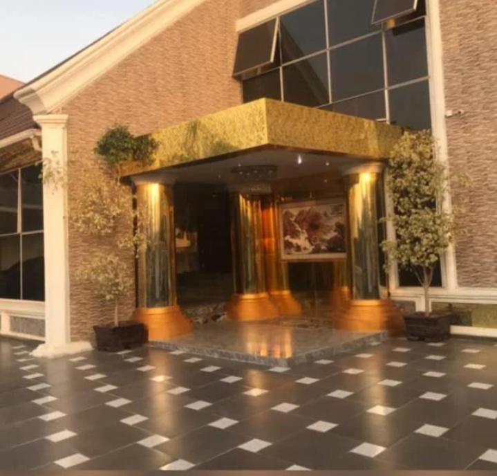 E-Suites Hotel, Αμπούζα Εξωτερικό φωτογραφία